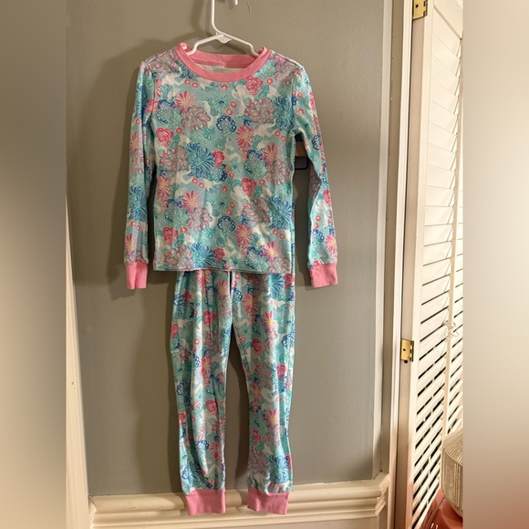 Lilly Pulitzer Exclusively for Pottery Barn Kids Pajama Set - Picture 1 of 6